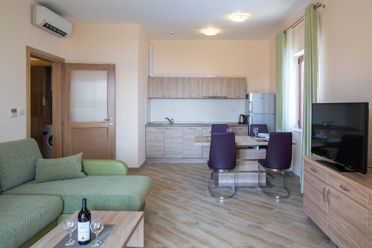 Aparthotel Belvedere Residence Becici Μπούντβα Δωμάτιο φωτογραφία