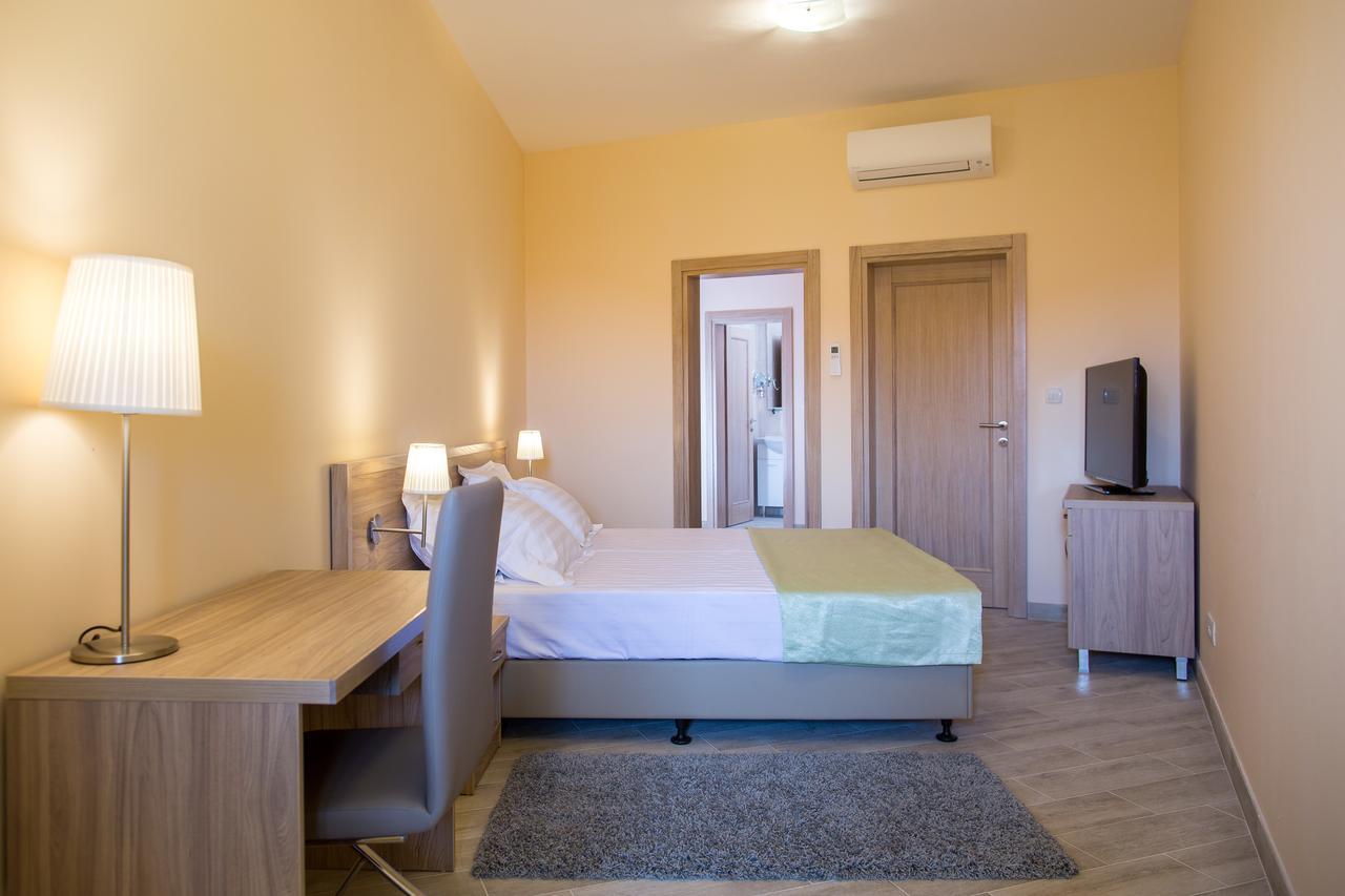 Aparthotel Belvedere Residence Becici Μπούντβα Δωμάτιο φωτογραφία