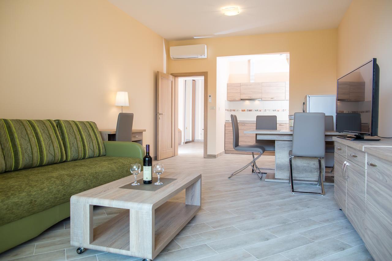 Aparthotel Belvedere Residence Becici Μπούντβα Δωμάτιο φωτογραφία
